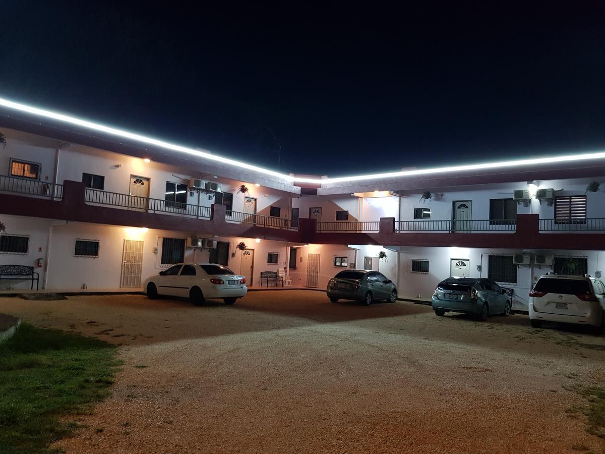 Lee'S Comfort House Chalan Kanoa Dış mekan fotoğraf